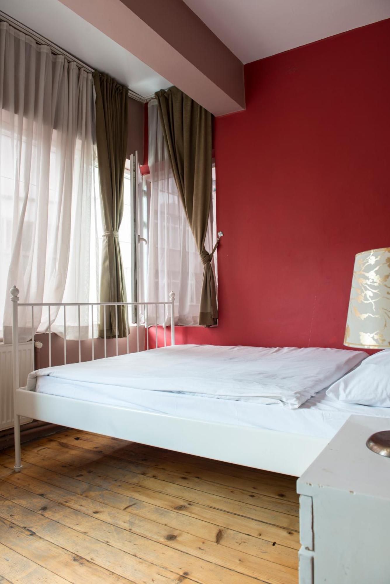 Cheers Midtown Hostel Istanbul Ngoại thất bức ảnh