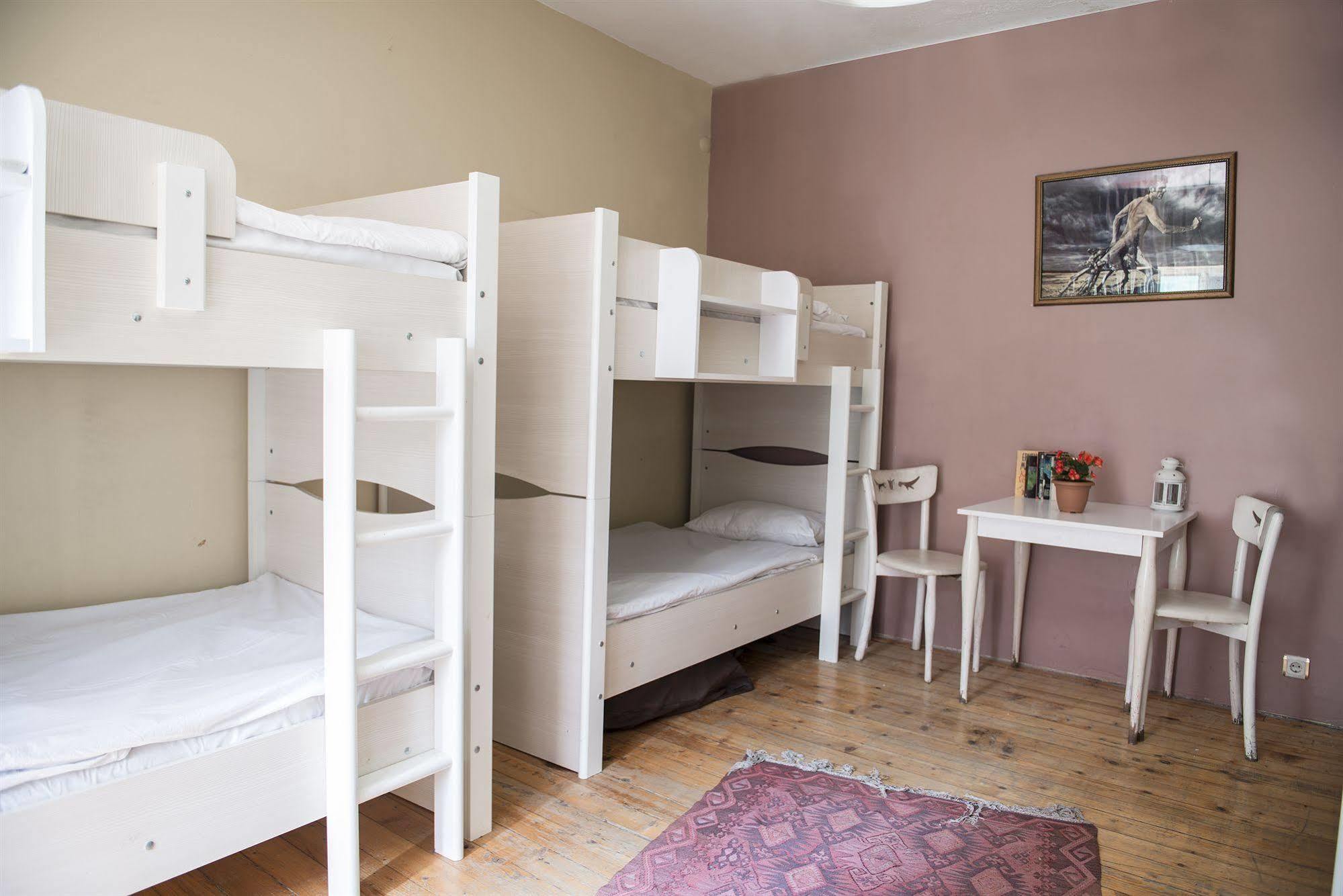 Cheers Midtown Hostel Istanbul Ngoại thất bức ảnh