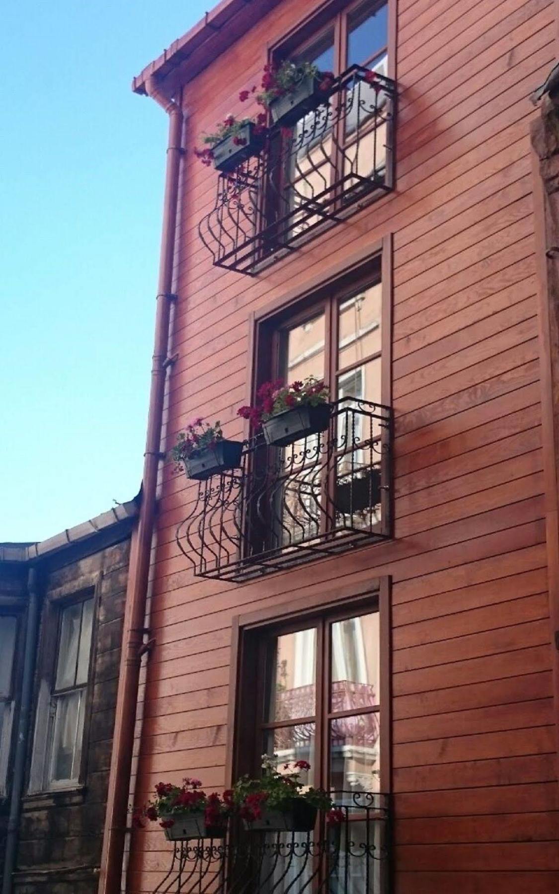 Cheers Midtown Hostel Istanbul Ngoại thất bức ảnh