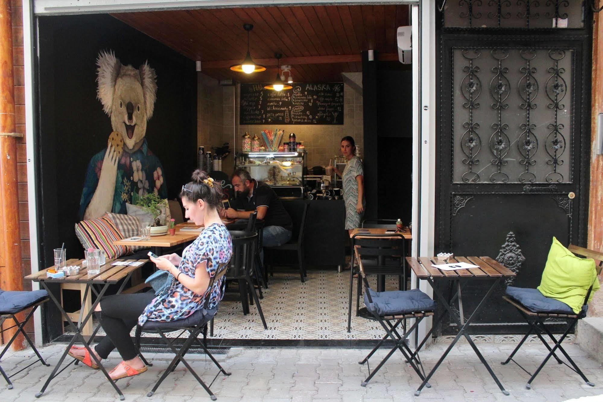 Cheers Midtown Hostel Istanbul Ngoại thất bức ảnh