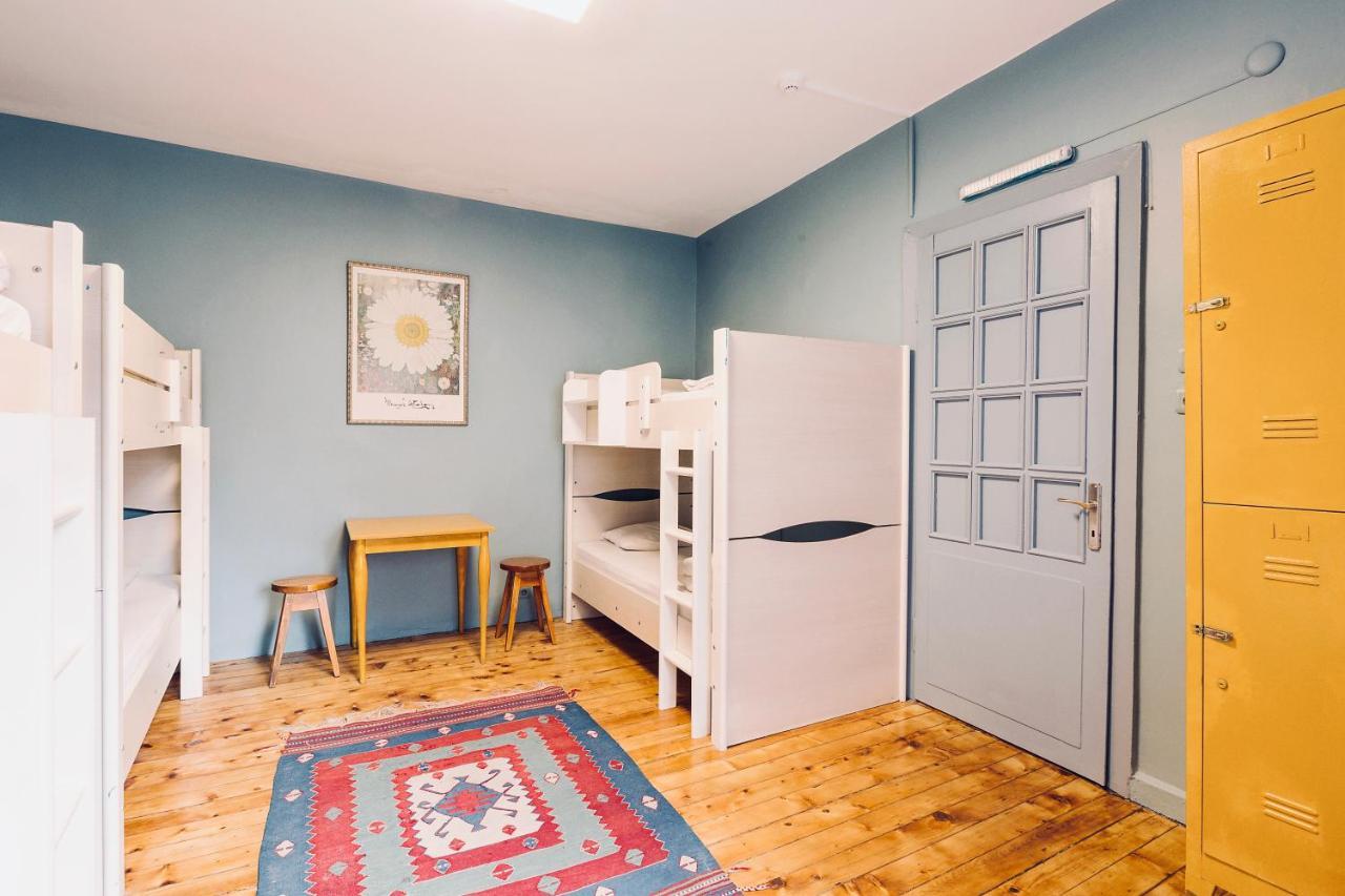Cheers Midtown Hostel Istanbul Ngoại thất bức ảnh