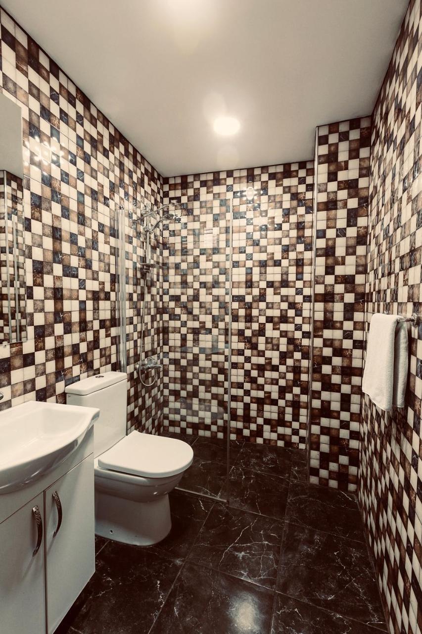 Cheers Midtown Hostel Istanbul Ngoại thất bức ảnh