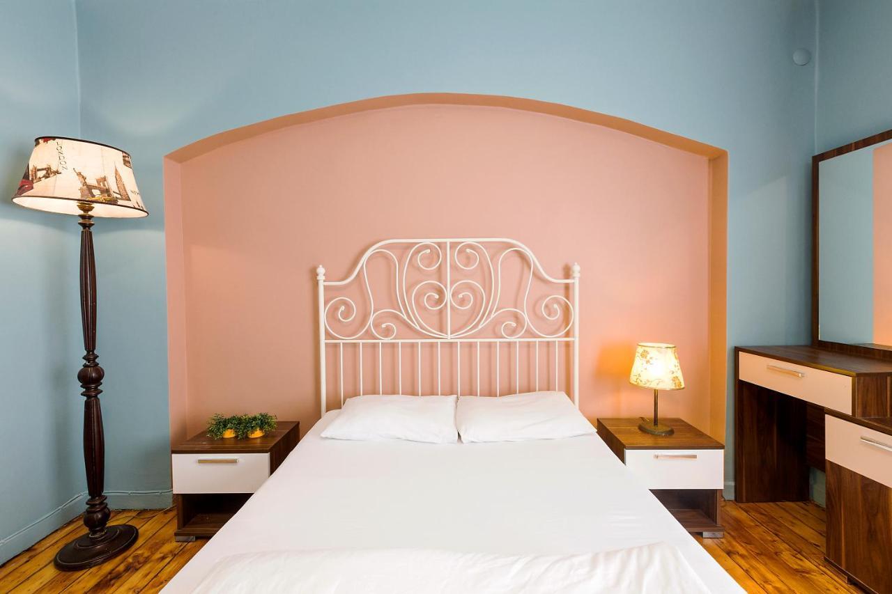 Cheers Midtown Hostel Istanbul Ngoại thất bức ảnh